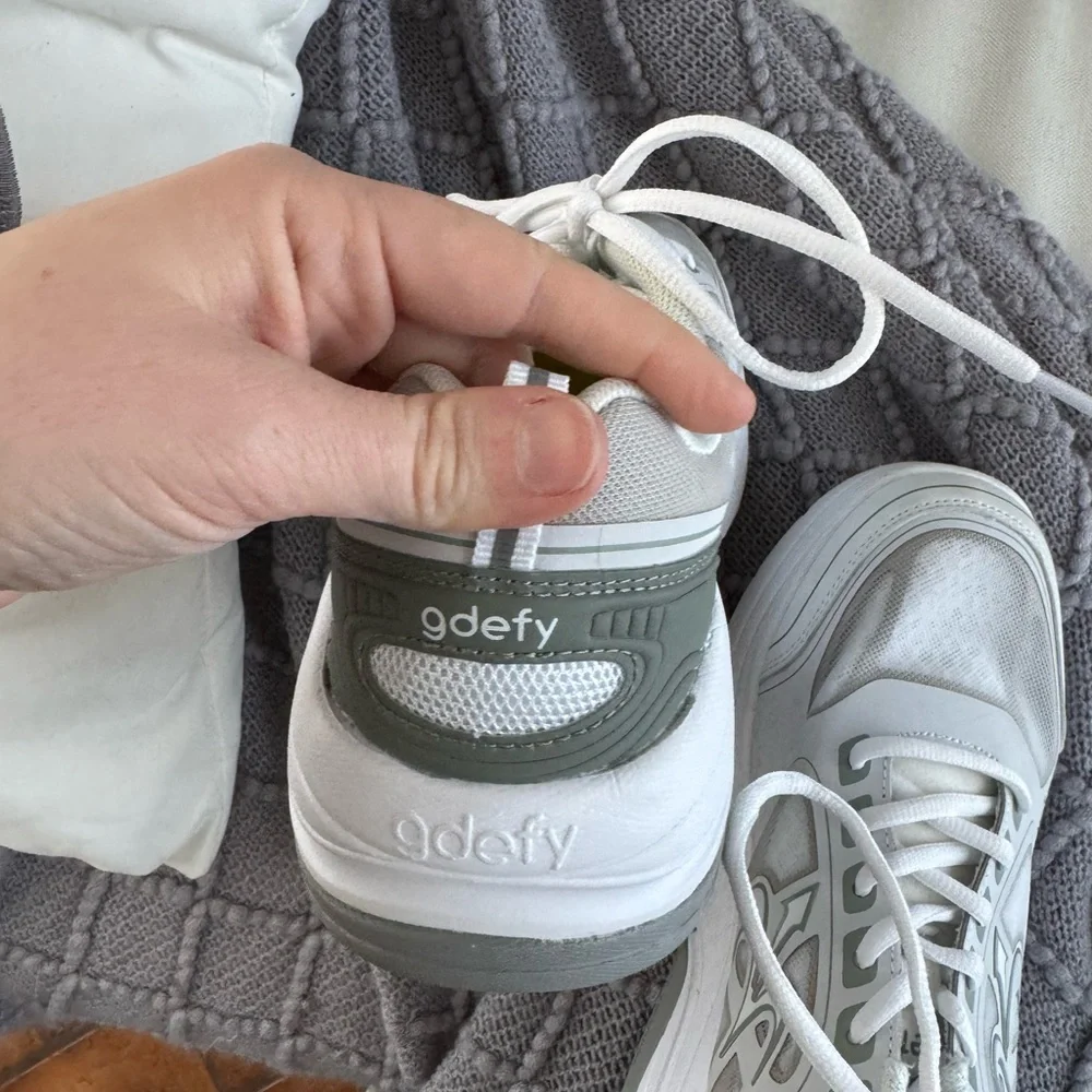 Gravity Defyer G-Defy Ion Walking Shoe - Women's Sz 9 - Picture 6 of 7